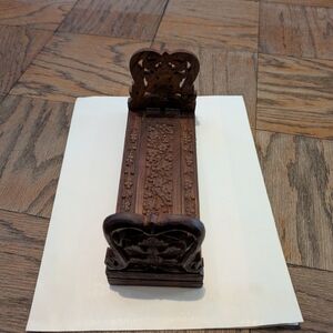 Intricately Carved Wooden Expandable Book Rack